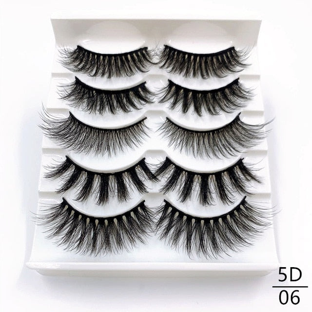 Dramatic false eyelashes