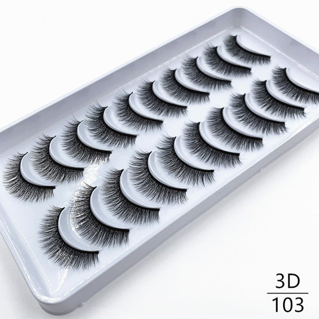 Dramatic false eyelashes