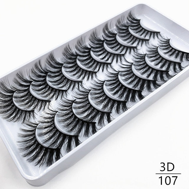 Dramatic false eyelashes