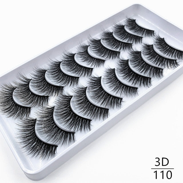 Dramatic false eyelashes