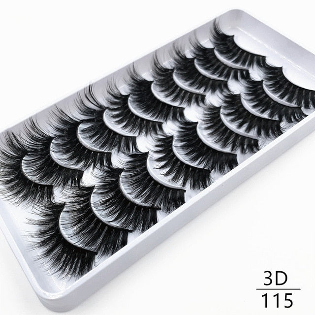 Dramatic false eyelashes