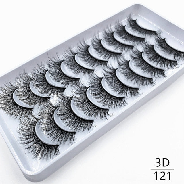 Dramatic false eyelashes