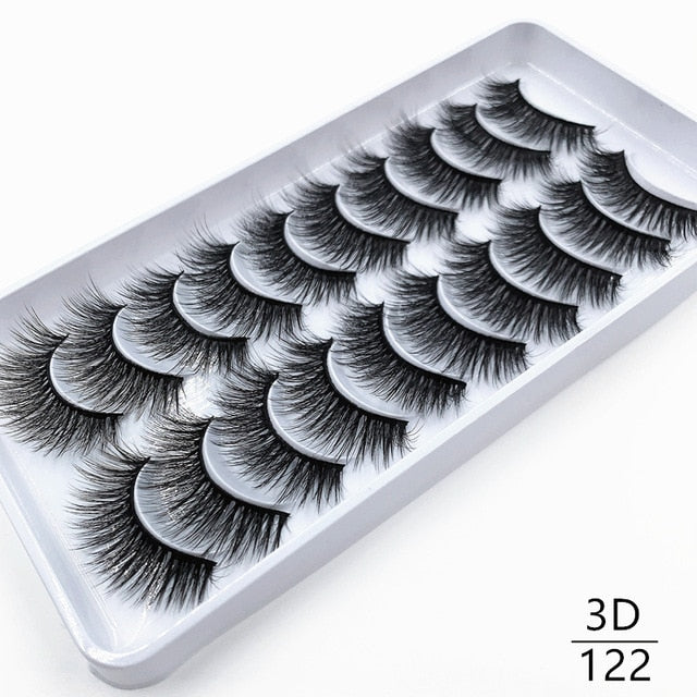 Dramatic false eyelashes