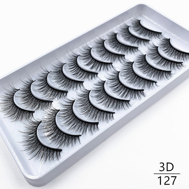 Dramatic false eyelashes