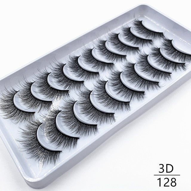 Dramatic false eyelashes