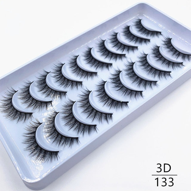 Dramatic false eyelashes